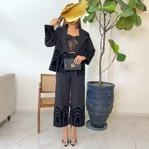 کت و شلوار لایکا